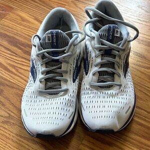 Brooks Ghost 13 Men's White and Blue Athletic Shoes
